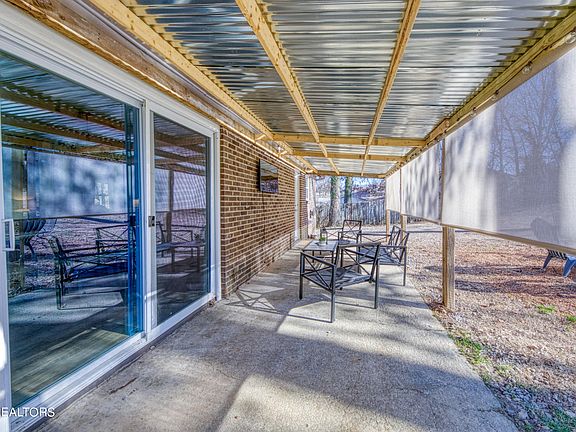 5th image of 1122 Forest Heights Cir