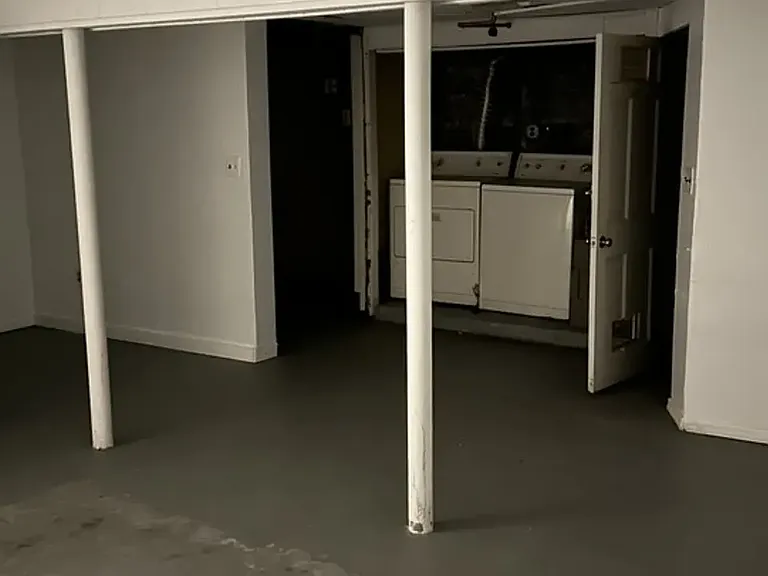 638 Cora Pl #1 — Photo 8
