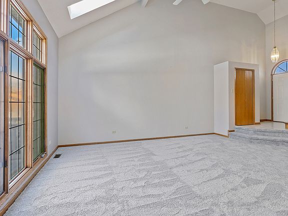 5th image of 9738 W 154th St
