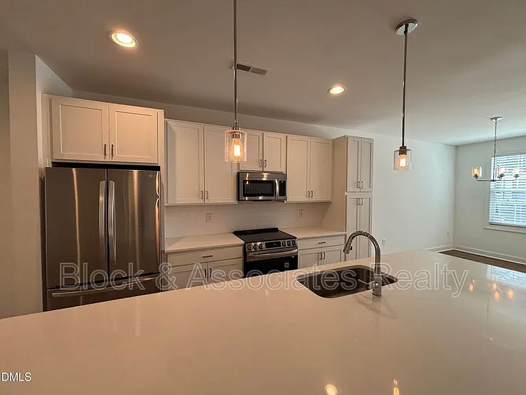 5710 Parker Pines Ct — Photo 36