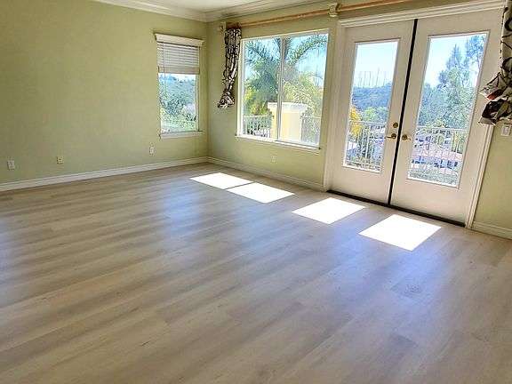 3rd image of 4245 Shorepointe Way