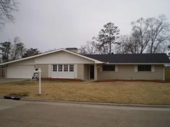 2112 Barbe St, Lake Charles, LA 70601