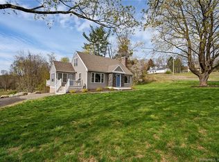 54 Canfield Rd, Seymour, CT 06483