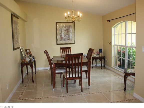 4th image of 3818 SW 20th Pl