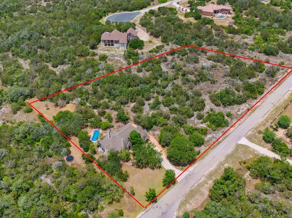 287 County Road 2801 E., Mico, TX 78056