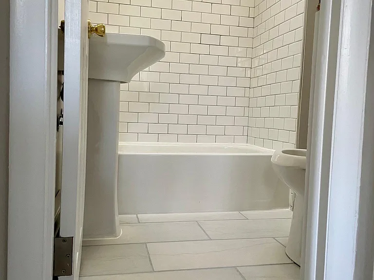 Fully renovated bathroom