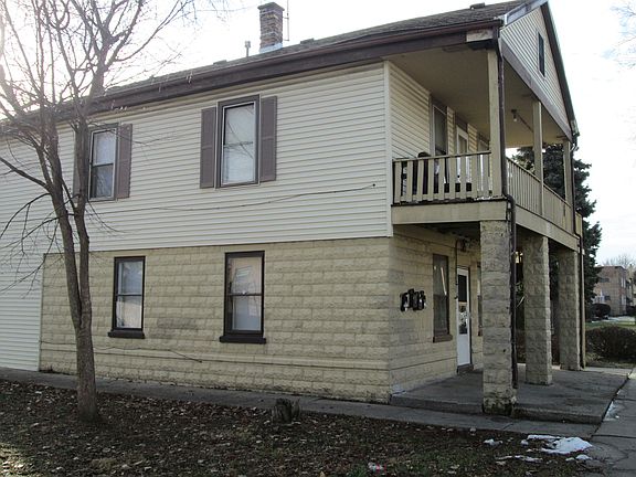 3rd image of 3512 Adams St