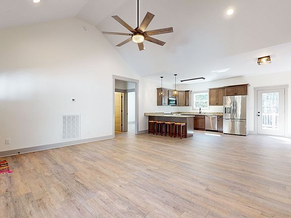 4th image of 62 Shady Cove Ln Lot 32