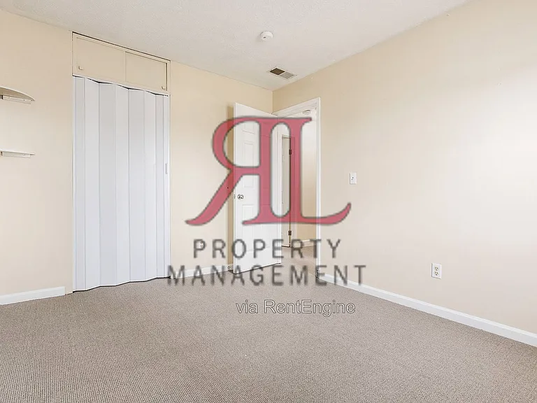 5026 Astoria Ave — Photo 17