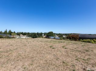 999 Christian Ln, Sequim, WA 98382
