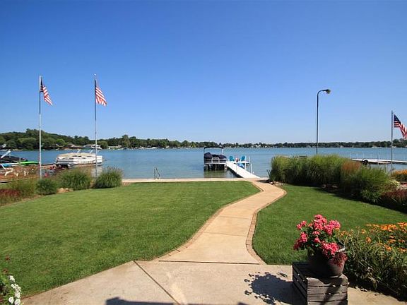 5th image of 26189 Lake Dr