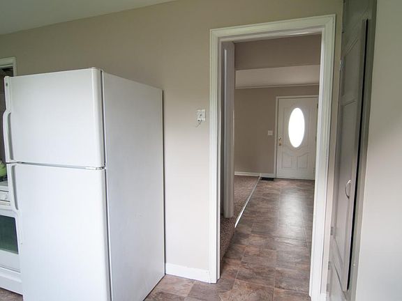 4th image of 4924 Aldrich Ave N