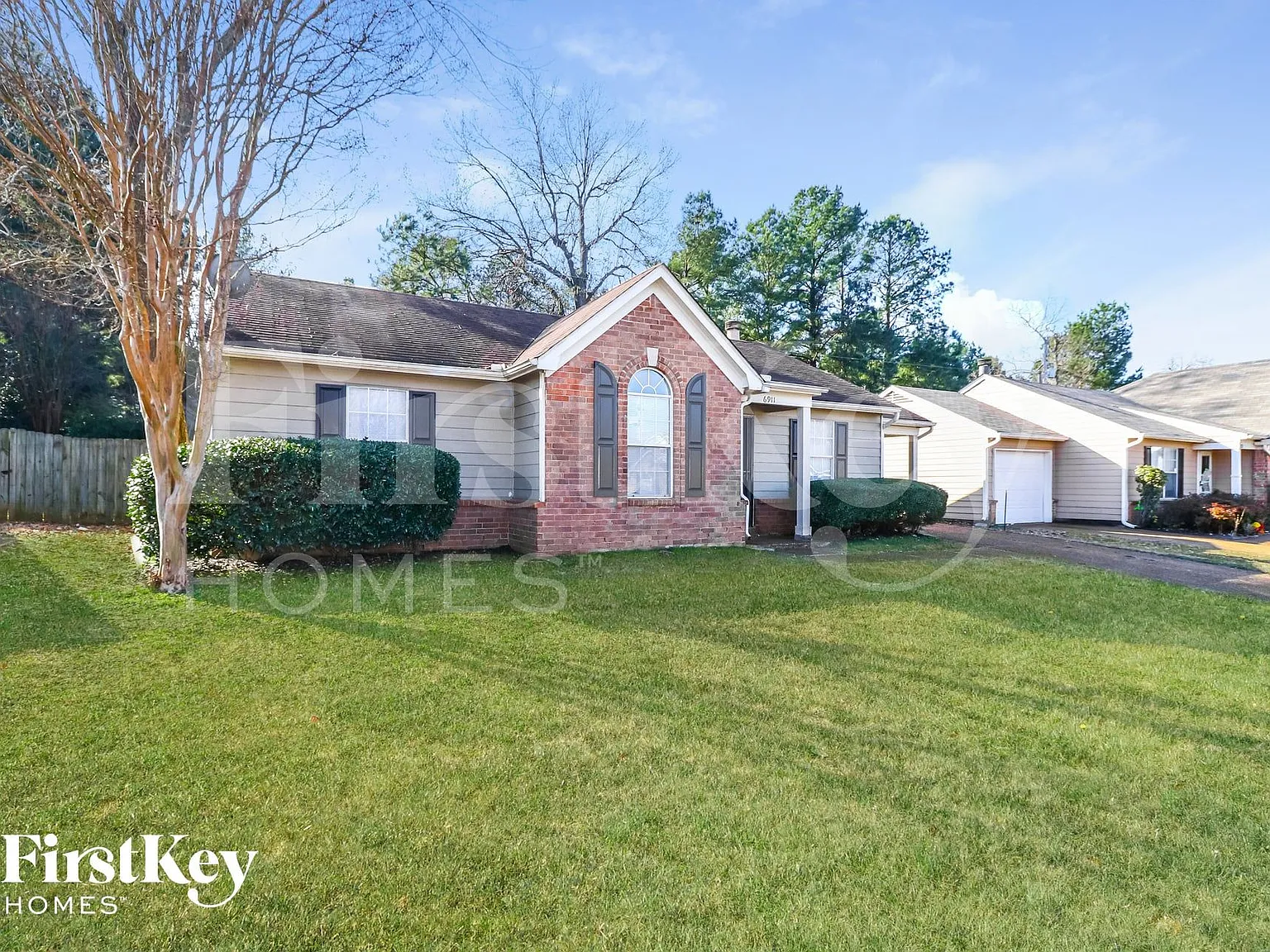 3 bed, 2.0 bath, 1124 sqft, $1,470 — Photo 2
