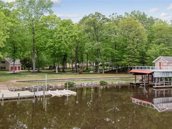 1915 Carter Rd, Lanexa, VA 23089