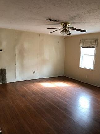 4th image of 1093 Burt Dr