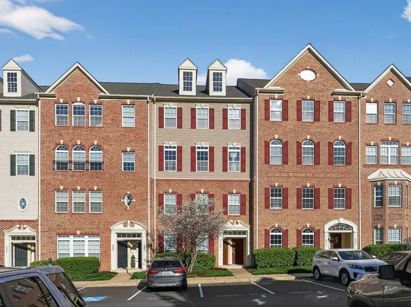 8011 Forest Ridge Dr, Chesapeake Beach, MD 20732