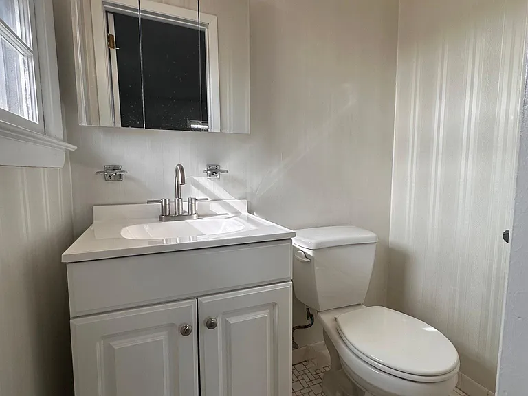 311 Kennedy Dr #2 — Photo 17