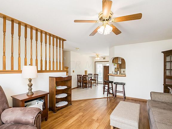 4th image of 738 Saint Deans Ct