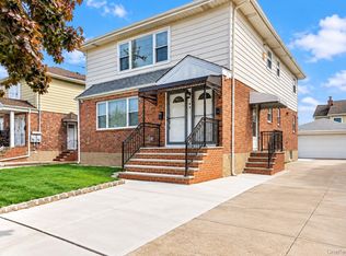 99 Gibson Blvd, Valley Stream, NY 11581