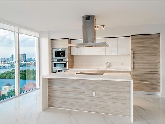 5th image of 330 Sunny Isles Blvd #5-1202