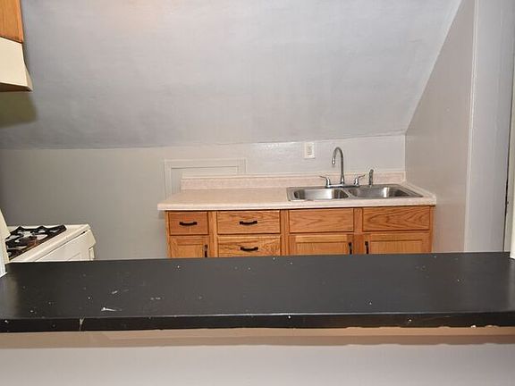 4th image of 1311 Montgomery Rd APT 3