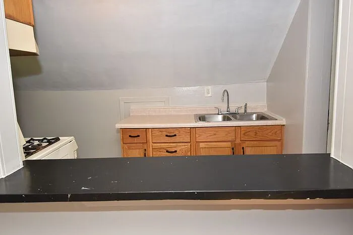 1311 Montgomery Rd #3 — Photo 4
