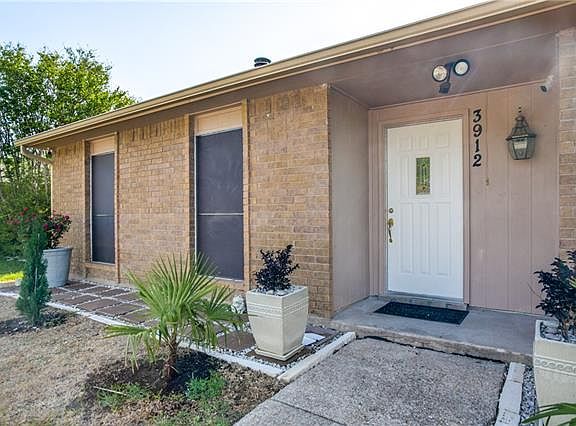 2nd image of 3912 Dickens Dr