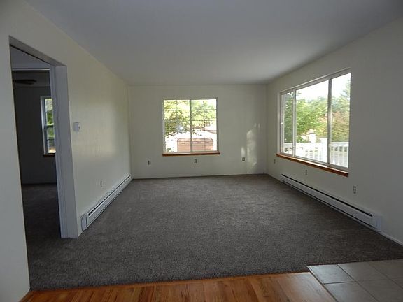 2nd image of 1304 N Sleeper Dr
