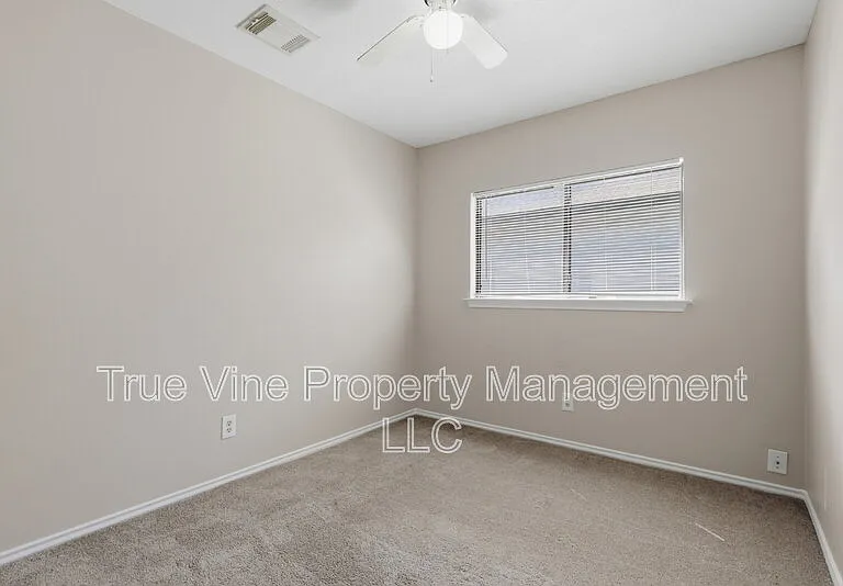 6810 Saharastone Dr — Photo 18
