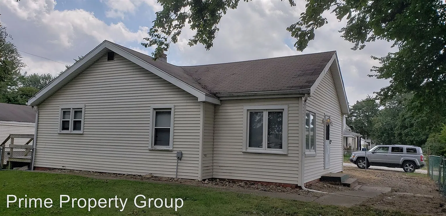 1412 N Harris Ave photo 1