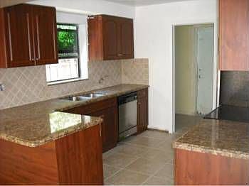 1st image of 221 Dartmouth Dr