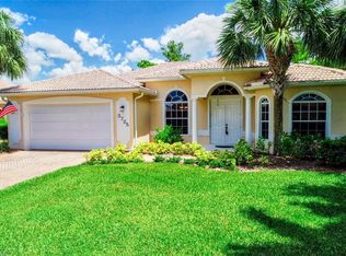 3725 Ashley Ct, Naples, FL 34116