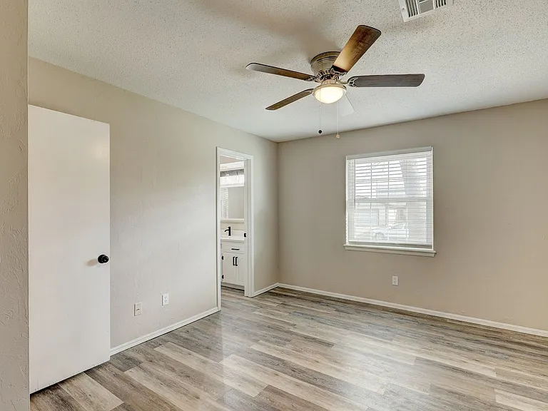 206 Del Mar Dr — Photo 17