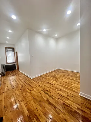 Rented by 74 West Real Estate | media 7