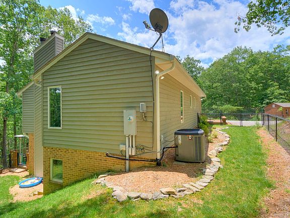 5th image of 4730 Susannah Dr