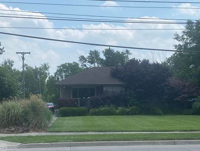 18030 Frazho Rd, Roseville, MI, 48066