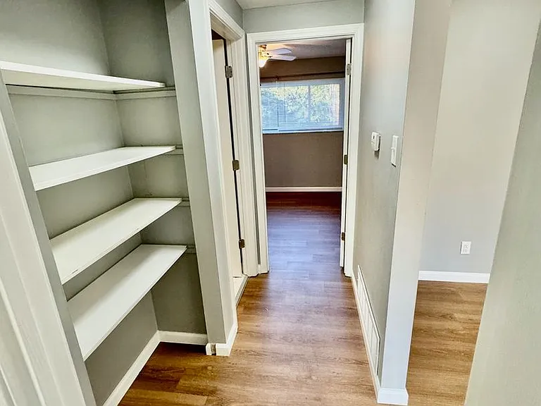 Heartwoods Manor — Photo 16