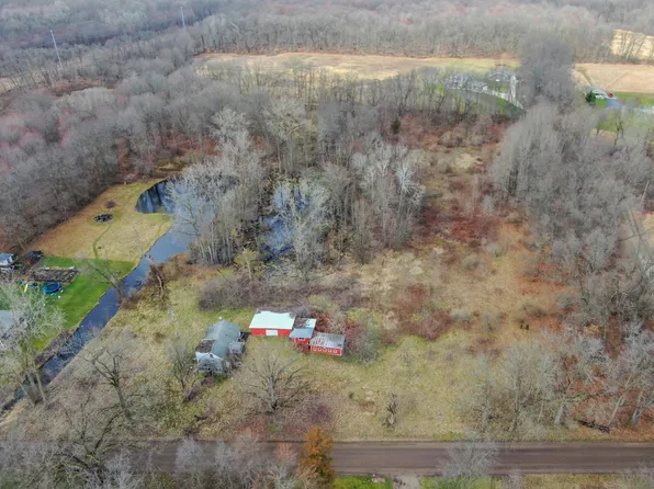 8729 D Dr S, Ceresco, MI 49033