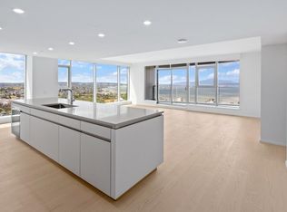 889 Pacific St #3702, Vancouver, BC V6Z 2P5