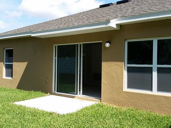 3rd image of 220 Whispering Pines Way
