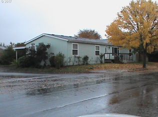 1711 SW Alexandria St, McMinnville, OR 97128