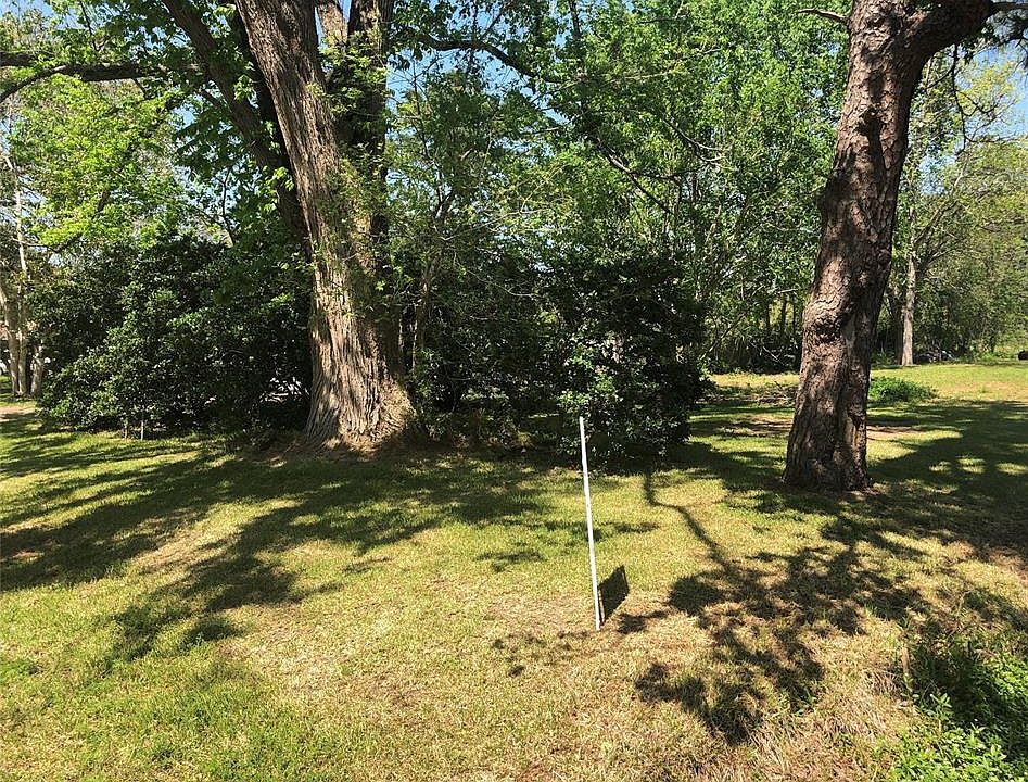 2nd image of 2709 Timber Dr