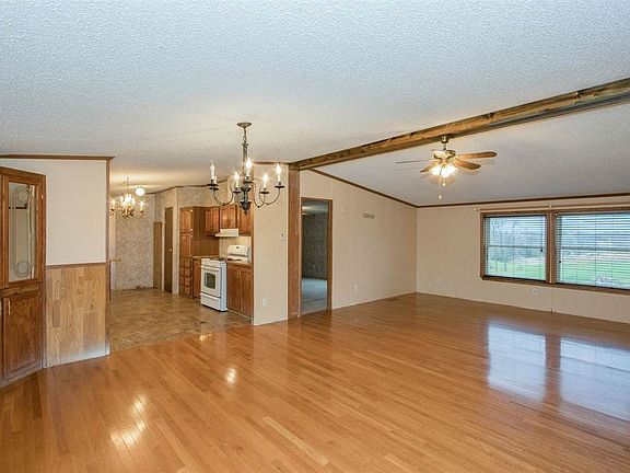 2nd image of 518 Park St