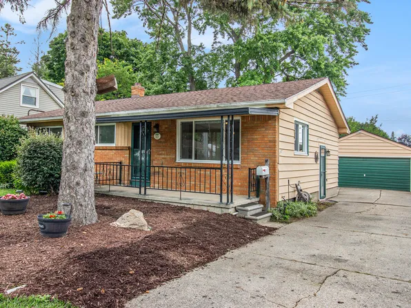 3300 W Willow St, Lansing, MI 48917