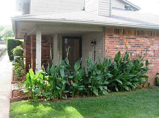 1827 Hunters Ridge Rd, Edmond, OK 73034