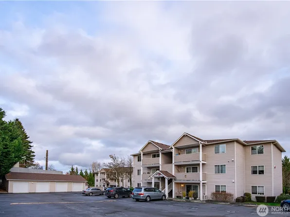 1001 W Casino Rd #301, Everett, WA 98204