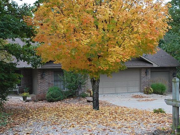 2nd image of 25 Dunbarton Ln