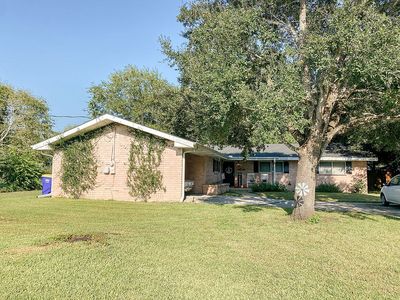 206 Live Oak St, Gonzales, TX, 78629