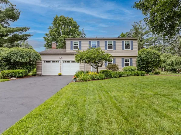 1650 Arbutus Dr, Hudson, OH 44236