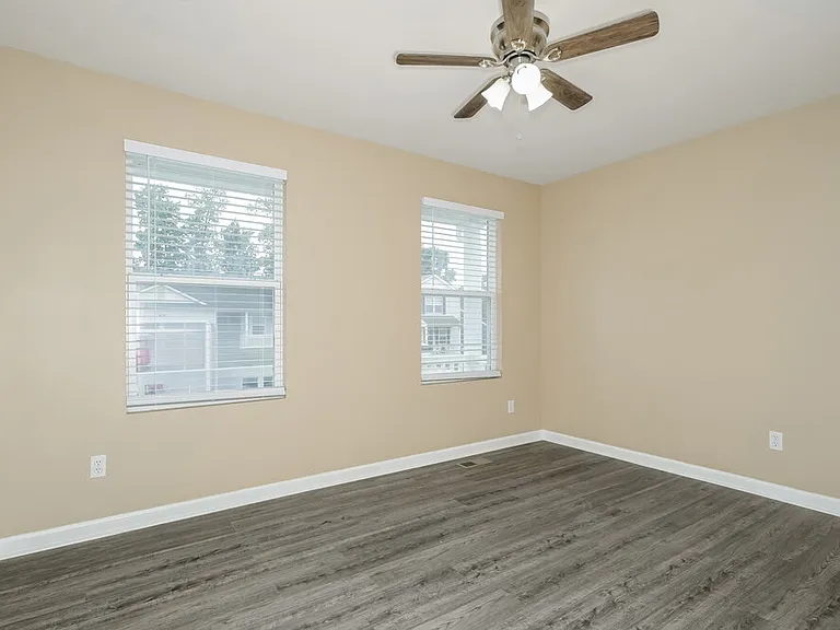 1202 Liberty Xing — Photo 12